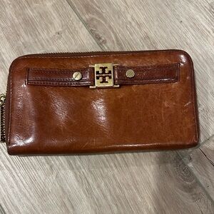 Tory Burch Brown Leather Wallet